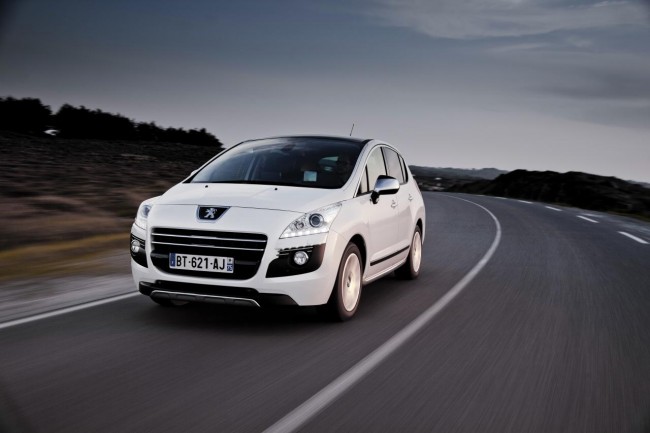 Nuevo Peugeot 3008 HYbrid4: El premiado