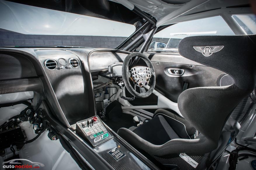 Cockpit Bentley Continental GT3