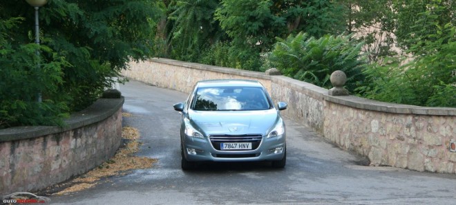 Peugeot 508 Hybrid4 08