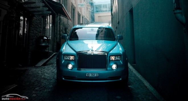 A Rolls Royce le afectan las restricciones de emisiones y ofrecerá un modelo híbrido plug in