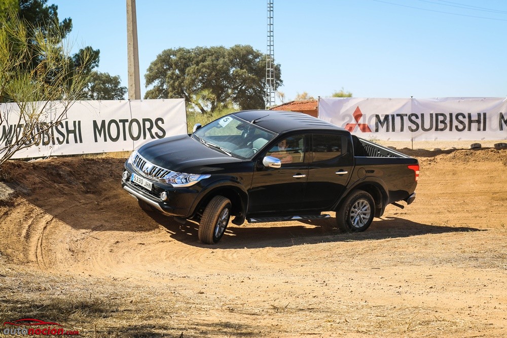 Contacto Mitsubishi L200 (12)