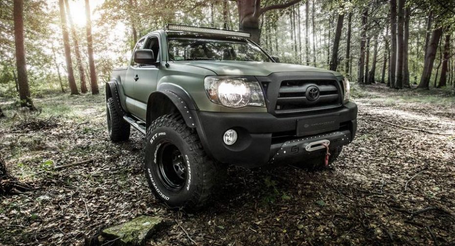 Este Toyota Tacoma de Carlex es toda una bestia que parece sacada ¡Directamente del ejército!