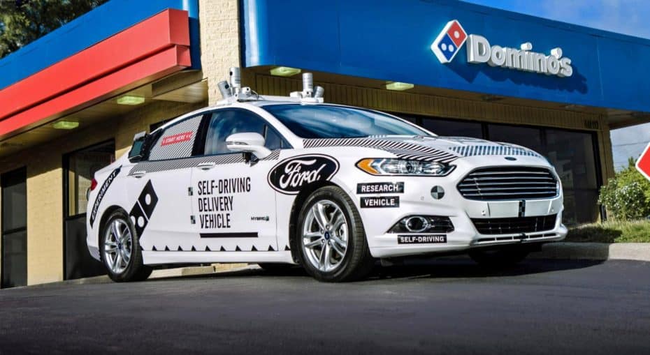 Ford y Domino’s se han aliado… ¡Para repartir pizza con coches autónomos!