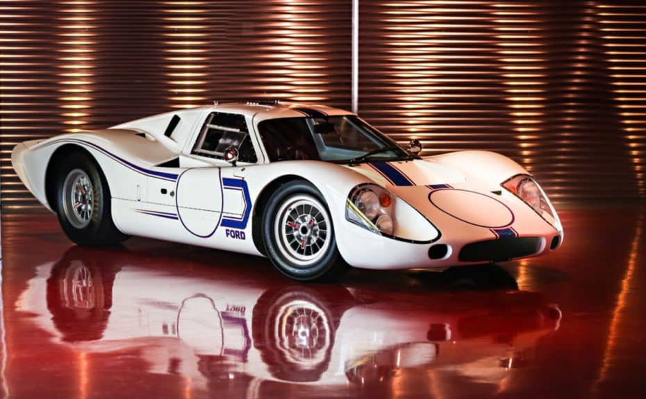 Este espectacular Ford GT40 Mark IV es todo una pedazo de historia y ahora puede ser tuyo