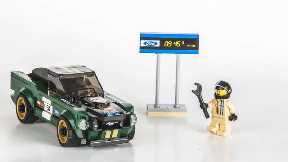 ¿Eres de juguetes y clásicos? LEGO también nos trae el Ford Mustang Fastback de 1968
