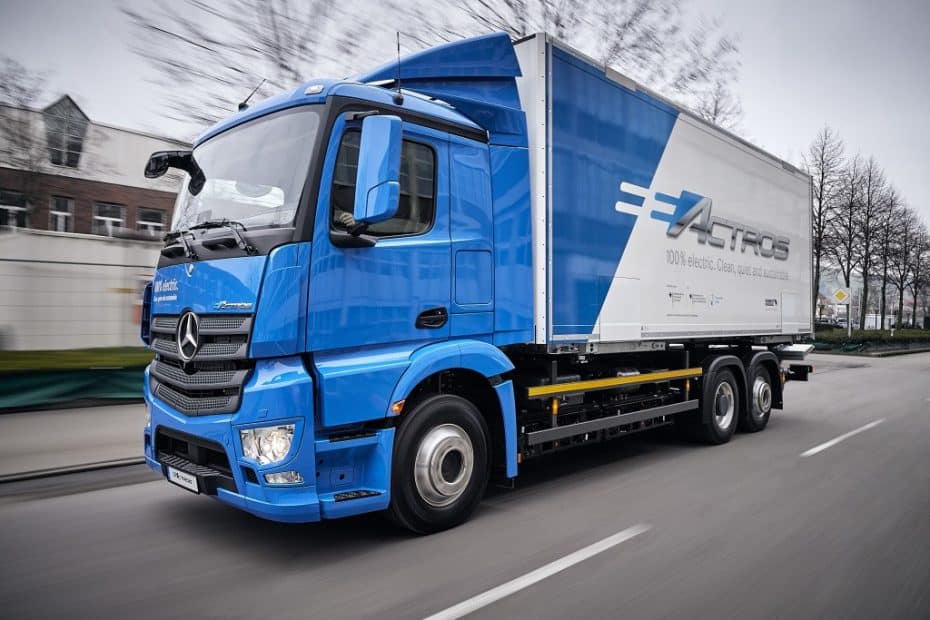 Mercedes-Benz nos presenta el eActros: Un camión 100% eléctrico con 200 km de autonomía
