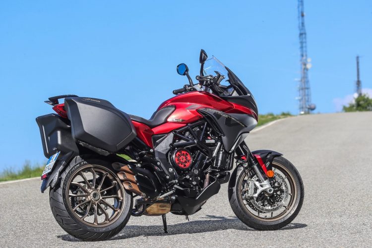 Mv Agusta Nos Presenta La Nueva Turismo Veloce Lusso Scs Con Embrague