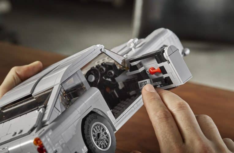 coche james bond lego