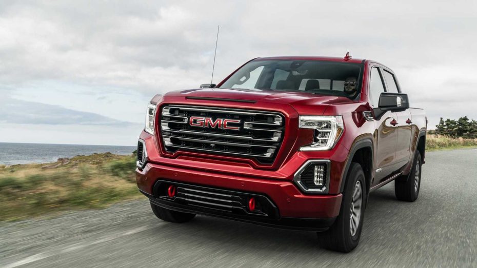 El GMC Sierra AT4 recibe el paquete Off-Road Performance: Más poderoso dentro y fuera del asfalto