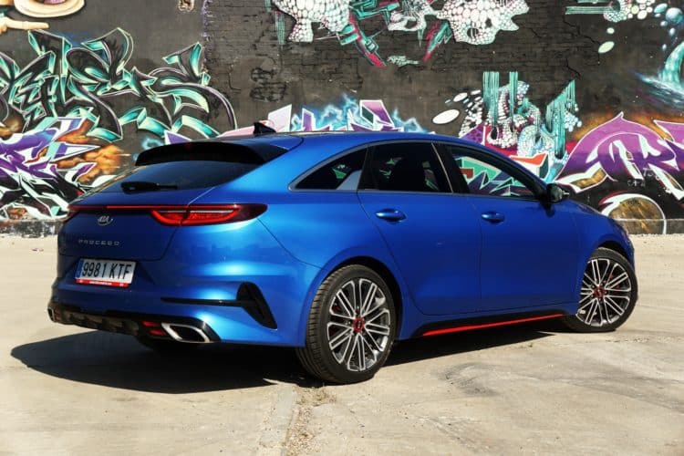 Kia proceed gt 2023