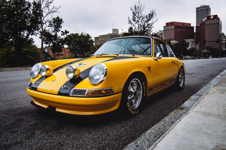 ¡Joya a la venta! Soñarás con este Porsche 911 S Coupe 2.7L de 1967 preparado para competir…