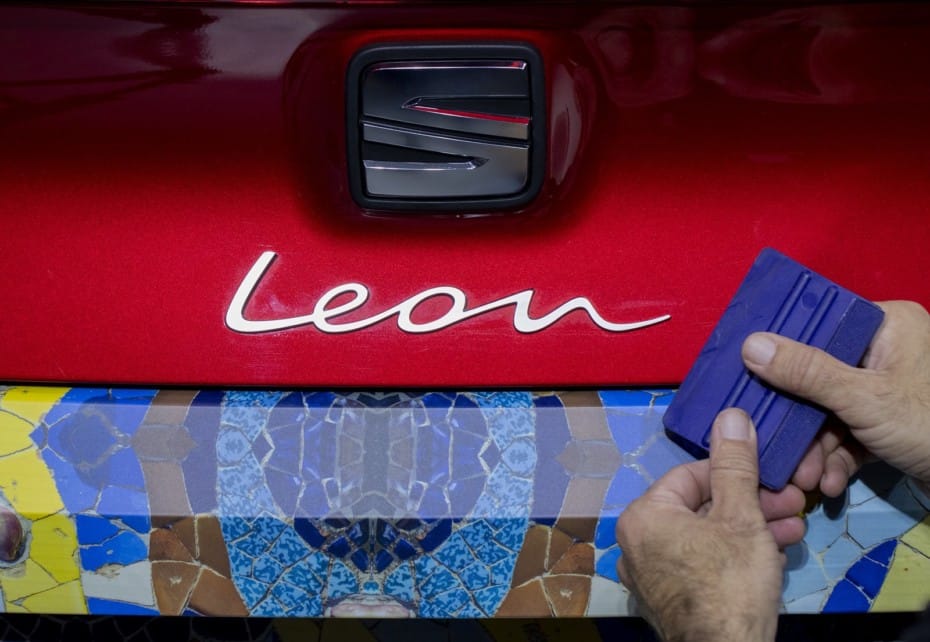 Así luce el nuevo SEAT León 2020 con un camuflaje único
