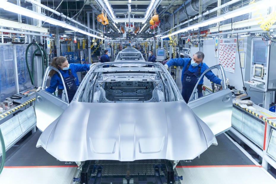 ¿Qué marca fabrica más coches por minuto? ¿Y qué país?: datos curiosos de la industria del automóvil
