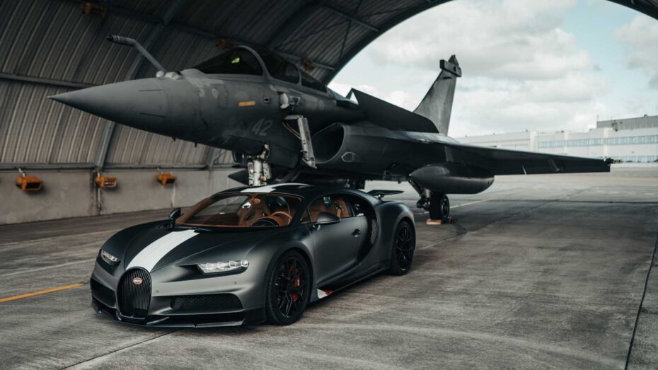 Bugatti Chiron Sport Vs. Dassault Rafale Marine, el duelo del año