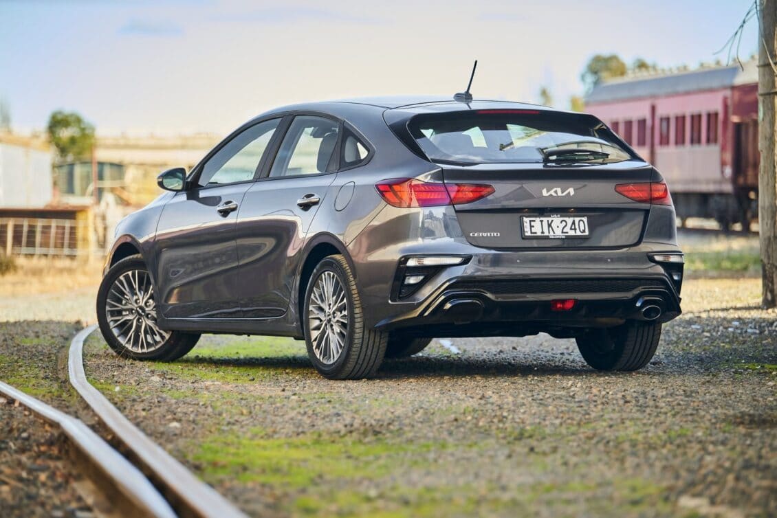 Kia cerato 2021 года