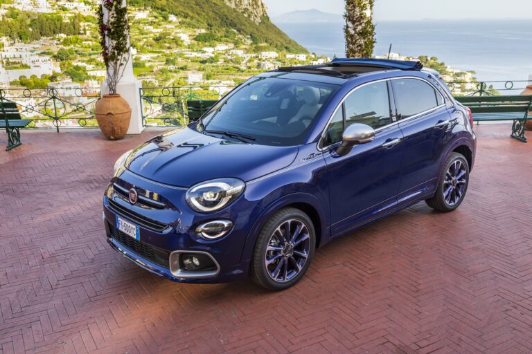 Ya a la venta el Fiat 500X «Dolcevita» Con techo de lona