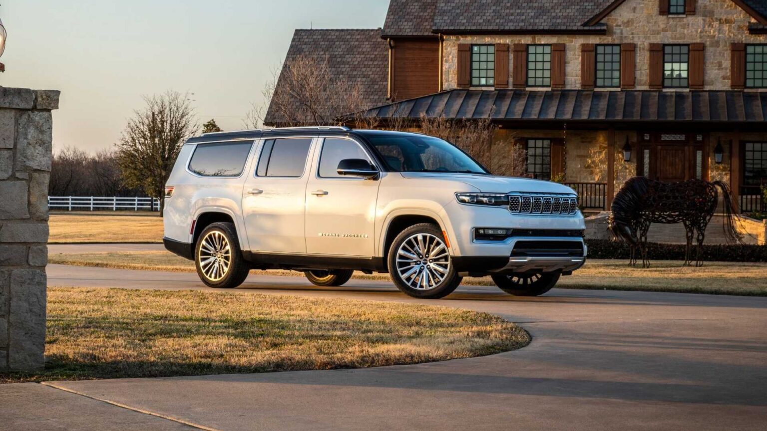 Jeep Wagoneer L y Grand Wagoneer L 2023 pura americanada