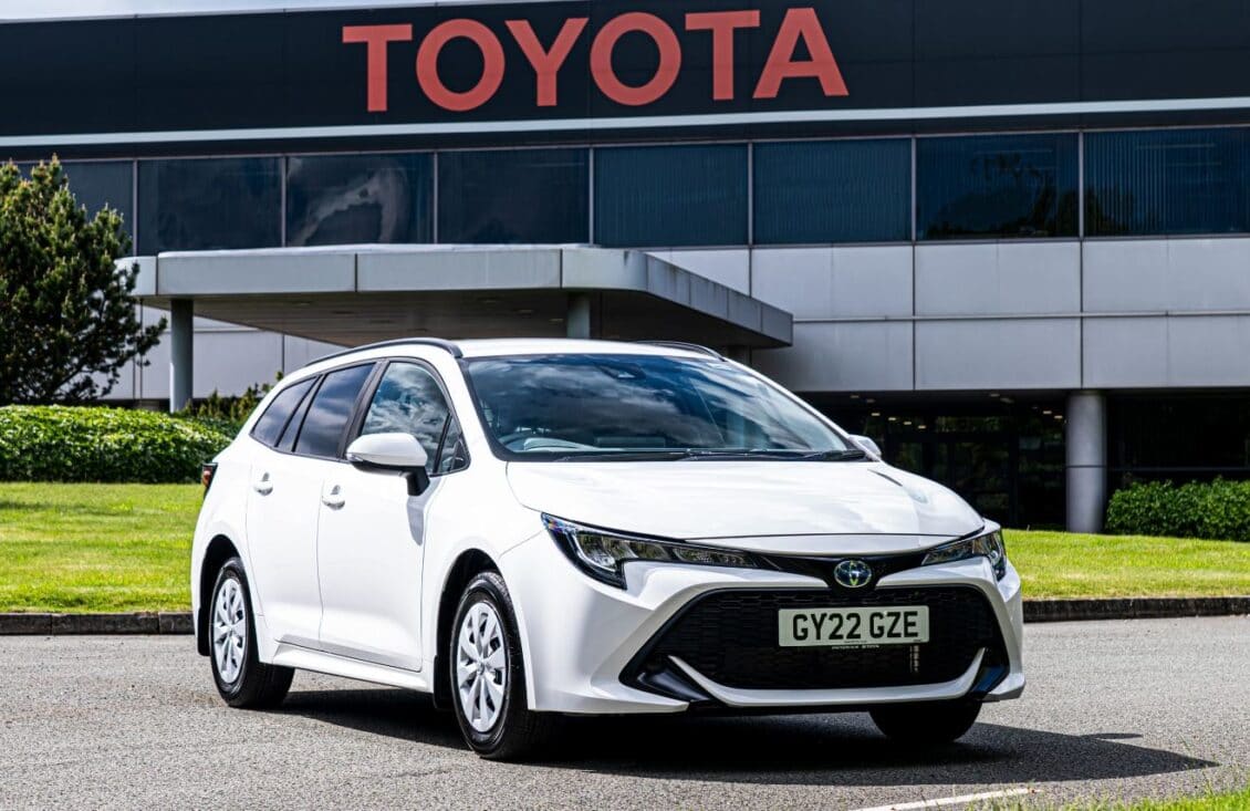 Toyota Corolla Commercial, la alternativa para empresas y autónomos disponible ya en algunos mercados