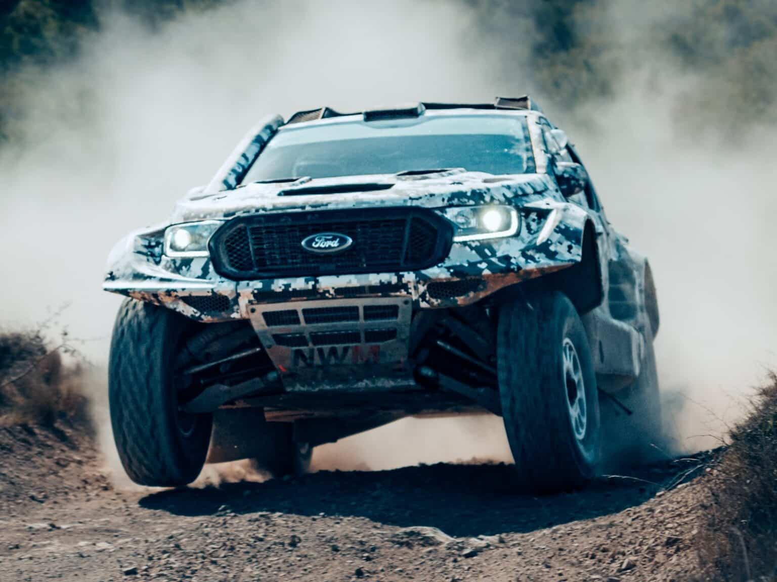 El Ford Ranger Raptor T1+ se prepara para el Dakar 2024