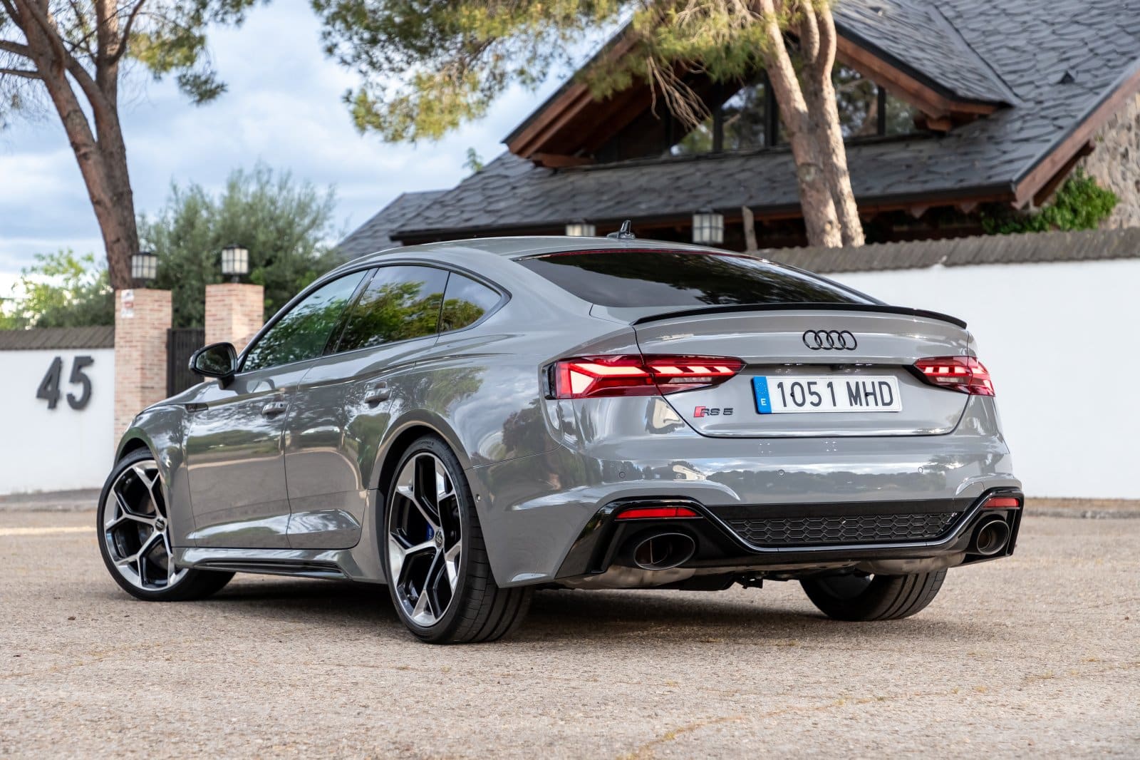 El Audi RS 5 Sportback Competition plus es la versión más picante del modelo.