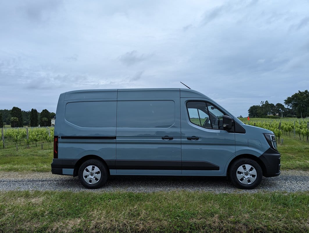 Renault Master lateral