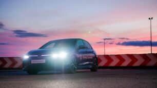 La Escuela R Nocturna aterriza en la oferta formativa de Volkswagen Driving Experience