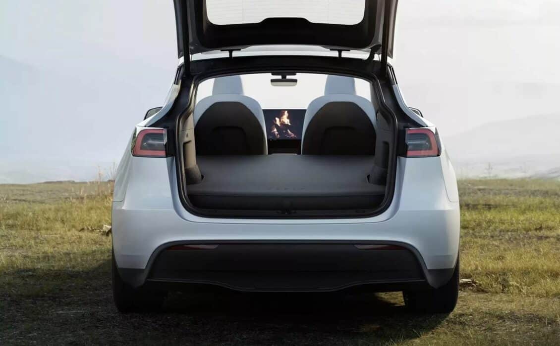 Este accesorio para camperizar tu Tesla Model Y ha volado en 24 horas