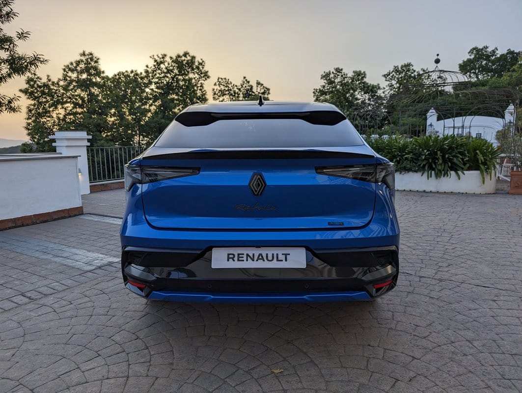 trasera Renault Rafale