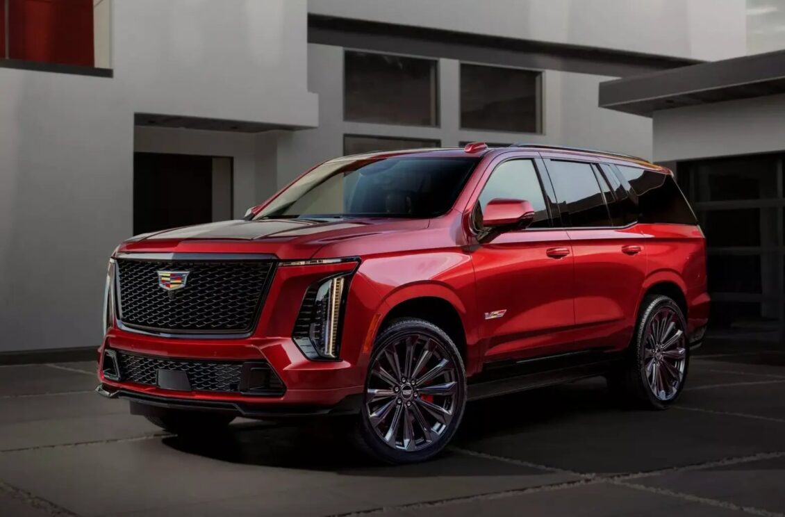 Cadillac Escalade 2025: una pantalla con ruedas con motores V8 de hasta 682 CV