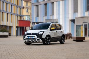 El Fiat Panda 2025 ya está a la venta en España; más equipado