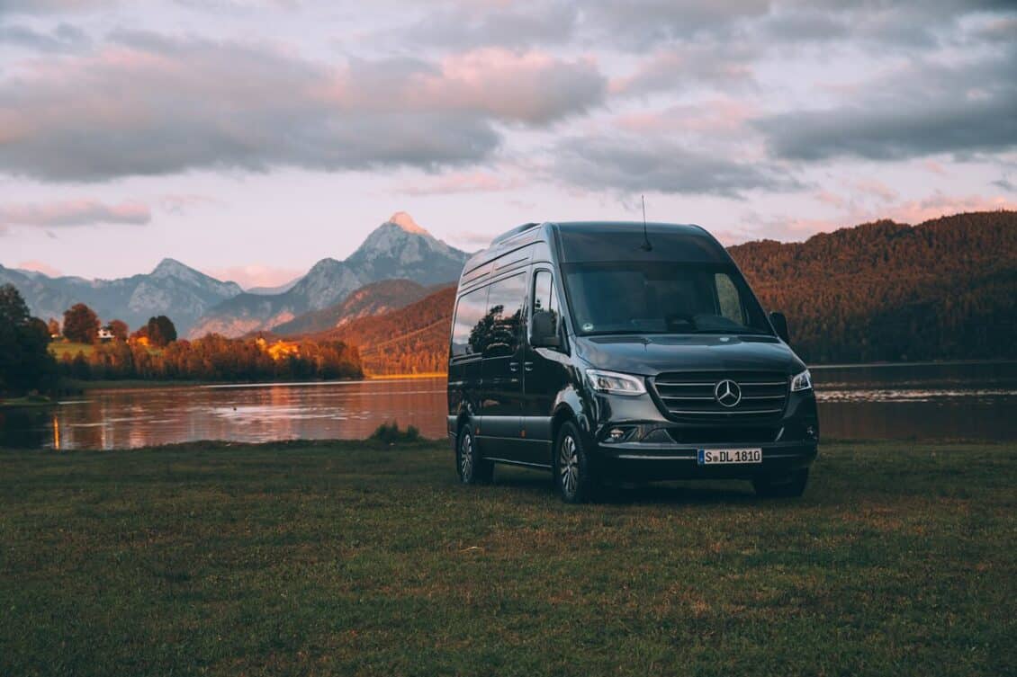 Mercedes-Benz Sprinter, una cotizada base para caravanas y campers de lujo