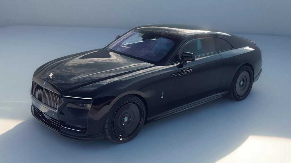 ¡Todo al negro! Así luce el siniestro Rolls-Royce Spectre de Spofec