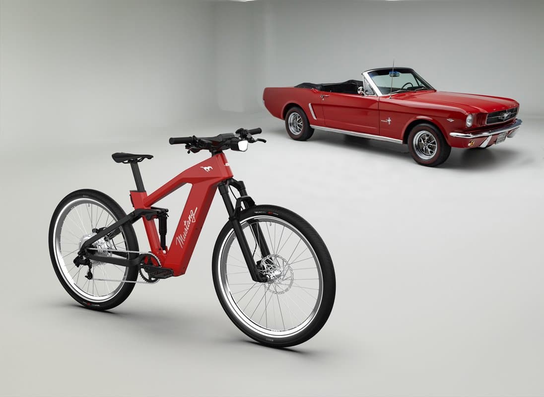 Ford lanza dos bicicletas: una inspirada en el Mustang y otra en el Bronco