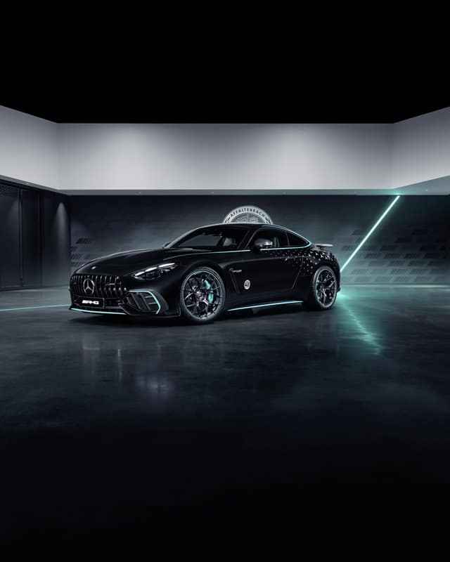 MERCEDES-AMG GT 63 PRO 4MATIC+, 200 unidades para los admiradores de equipo de F1 de la estrella