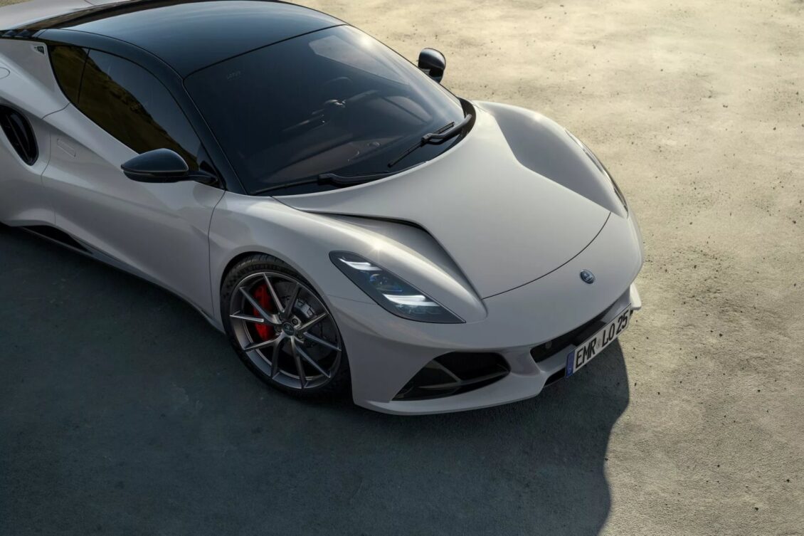 Lotus Emira Turbo SE: el cuatro cilindros más prestacional supera al propio V6