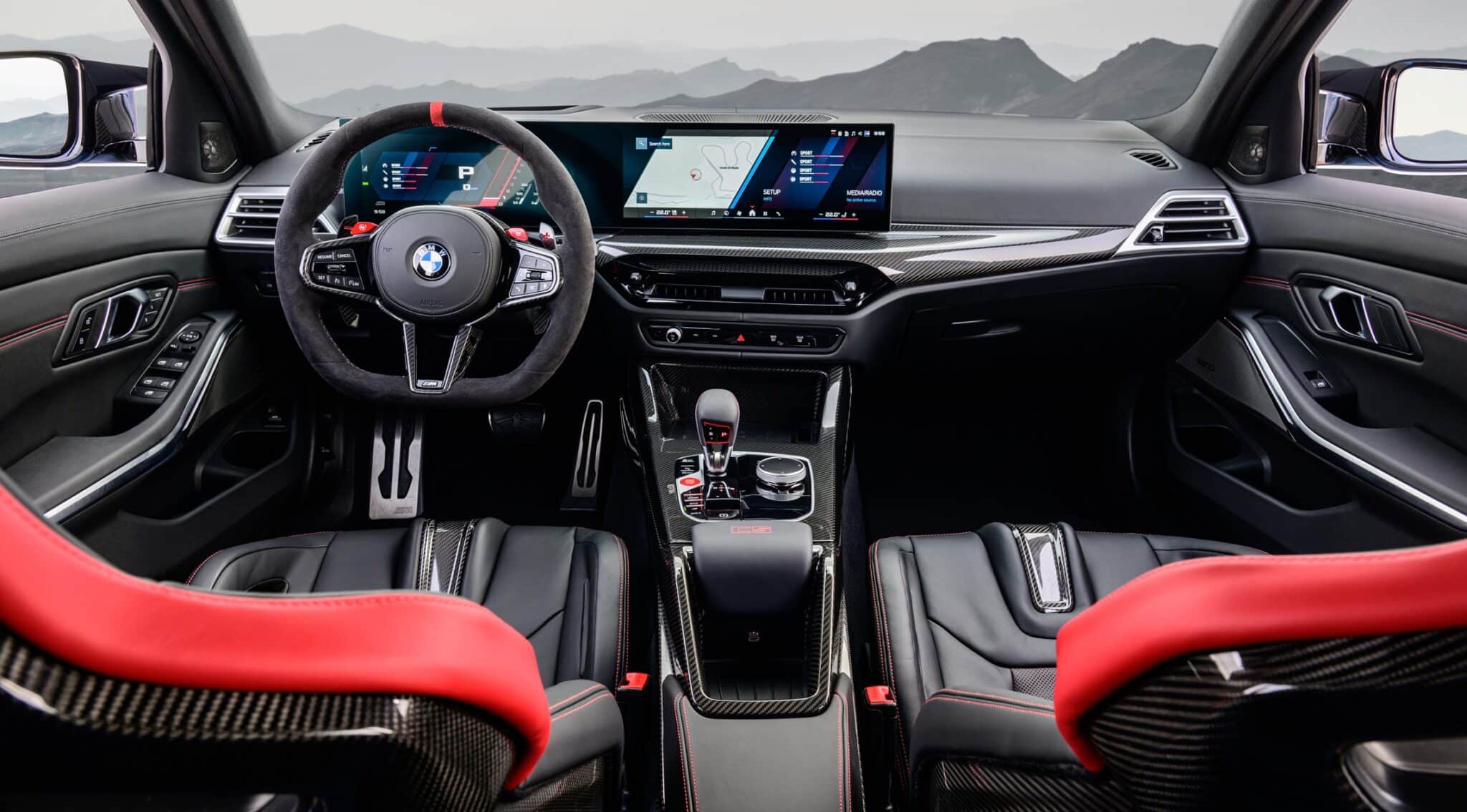 interior BMW M3 CS Touring