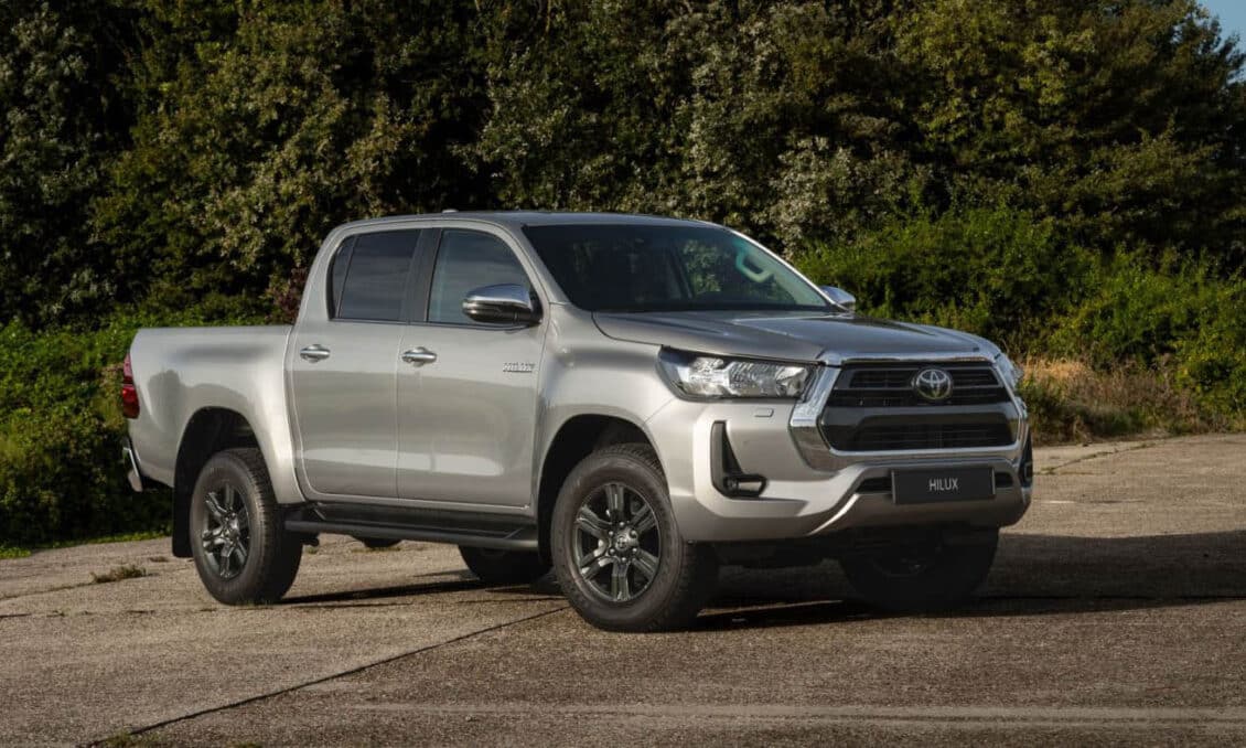 El Toyota Hilux estrena motor con etiqueta ECO; bastante caro eso sí