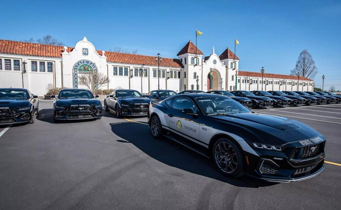 La policía de Carolina del Norte ahora patrulla en Ford Mustang V8 5.0