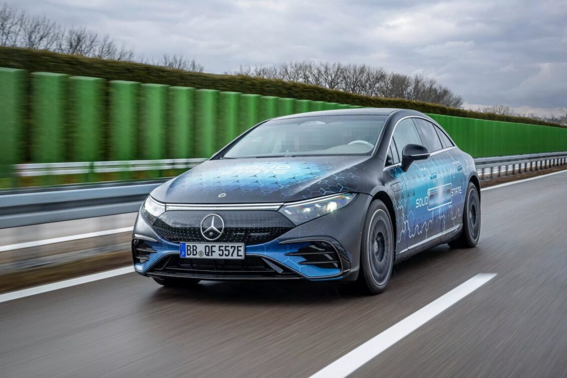 Mercedes-Benz ya prueba en carretera las baterías en estado sólido con 1.000 km de autonomía