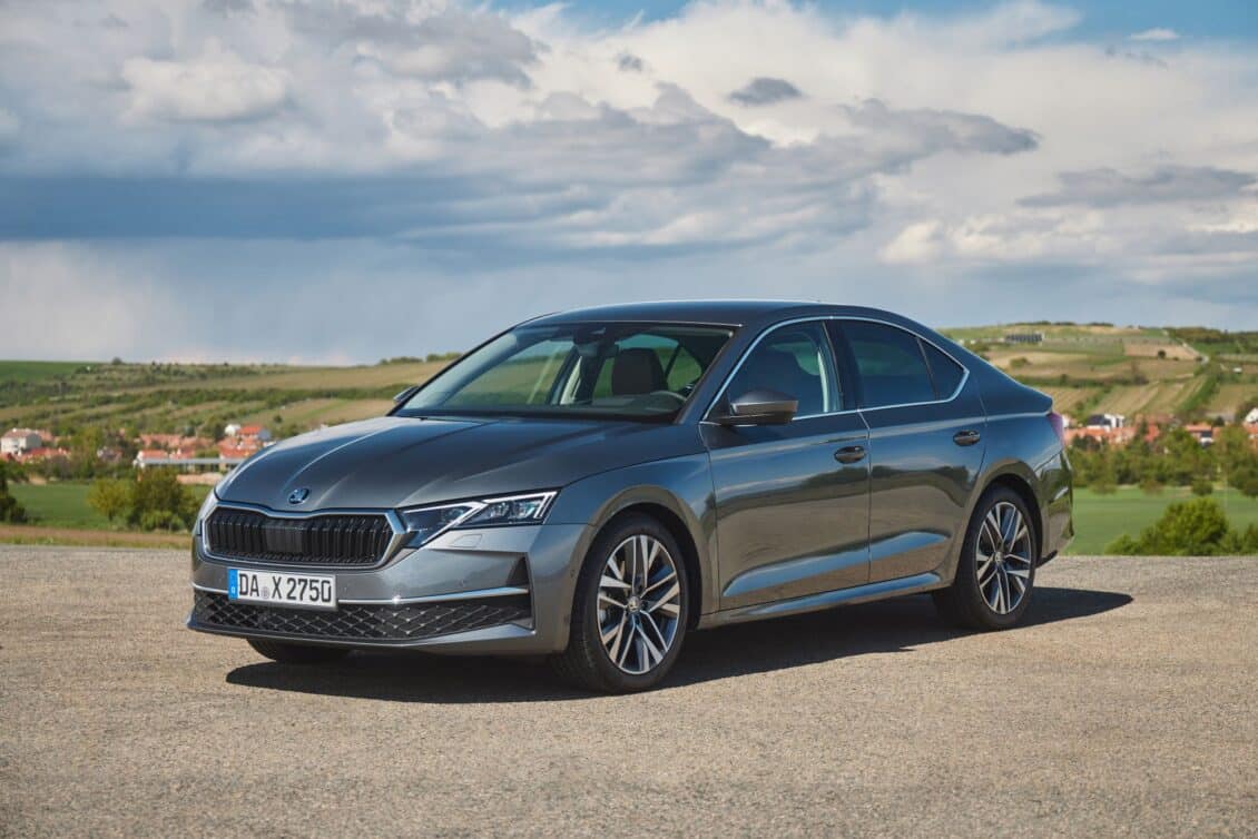 El Skoda Octavia suma nuevas versiones con tracción total en gasolina