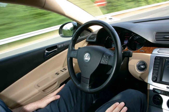 Mira mamá sin manos: Temporary Auto Pilot por Volkswagen